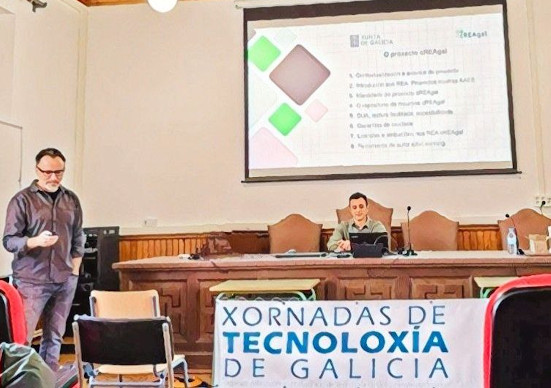 Imaxe da presentación cREAgal na asociación APETEGA