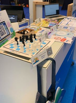 Imaxes dos posto cREAgal na Feira de Mos