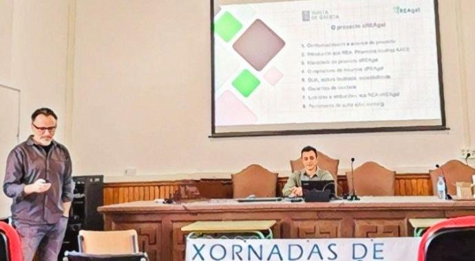 Imaxe da presentación cREAgal na asociación APETEGA